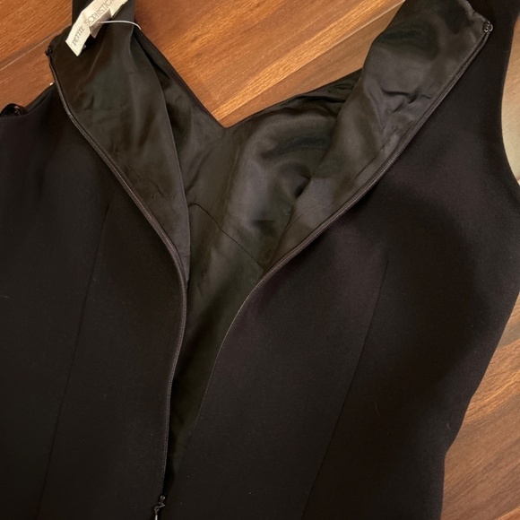 PETITE SOPHISTICATE Sleeveless Rhinestoned Black Dress size 2 - Picture 5 of 10